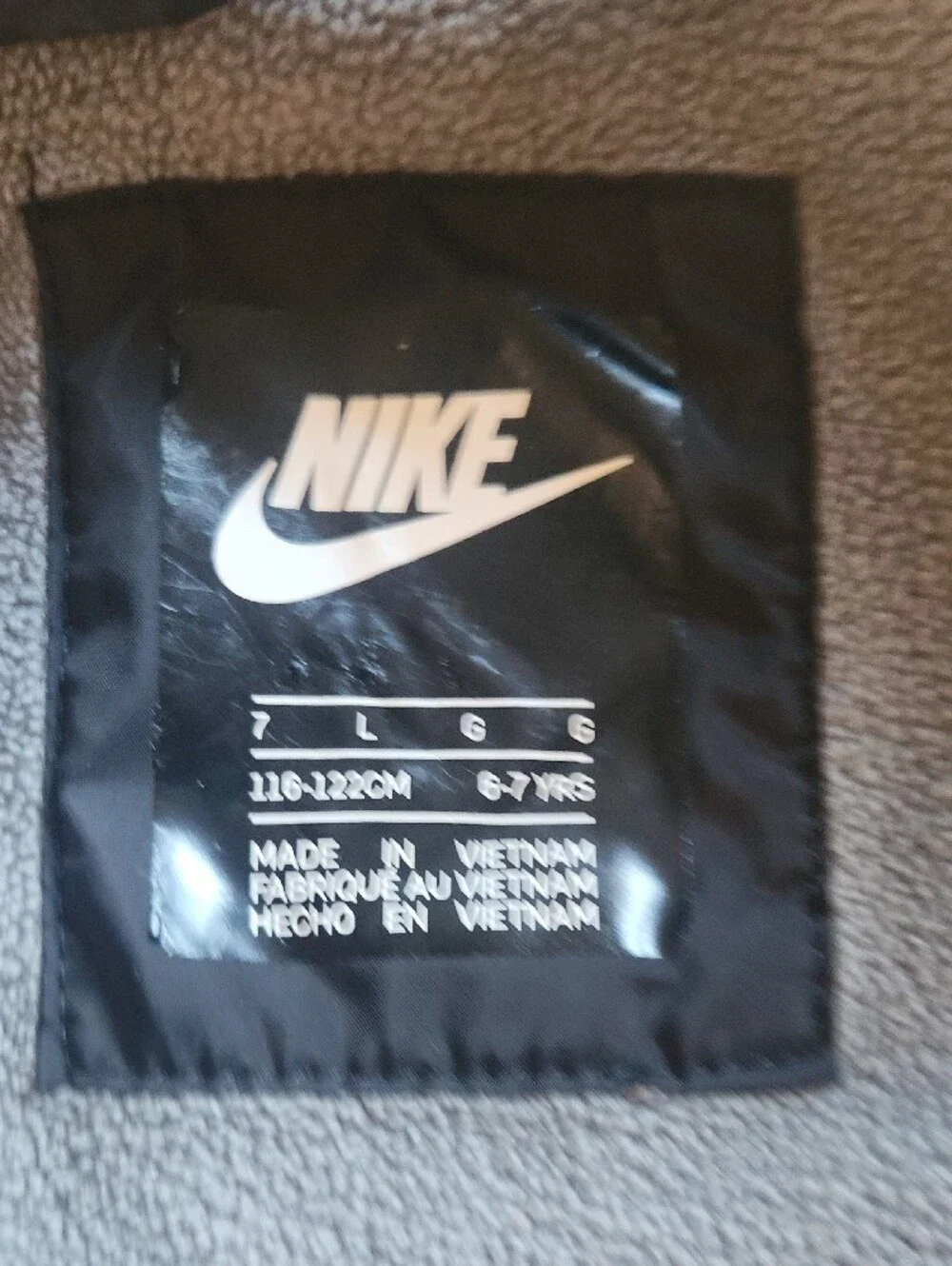 Nike kids black